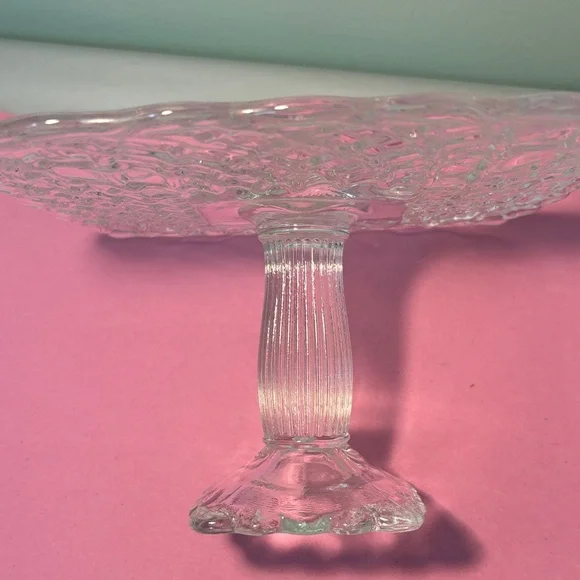 Vintage LE Smith Trellis Clear Glass Square Pedestal Cake Stand - Picture 8 of 15